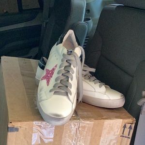 Golden Goose size 40